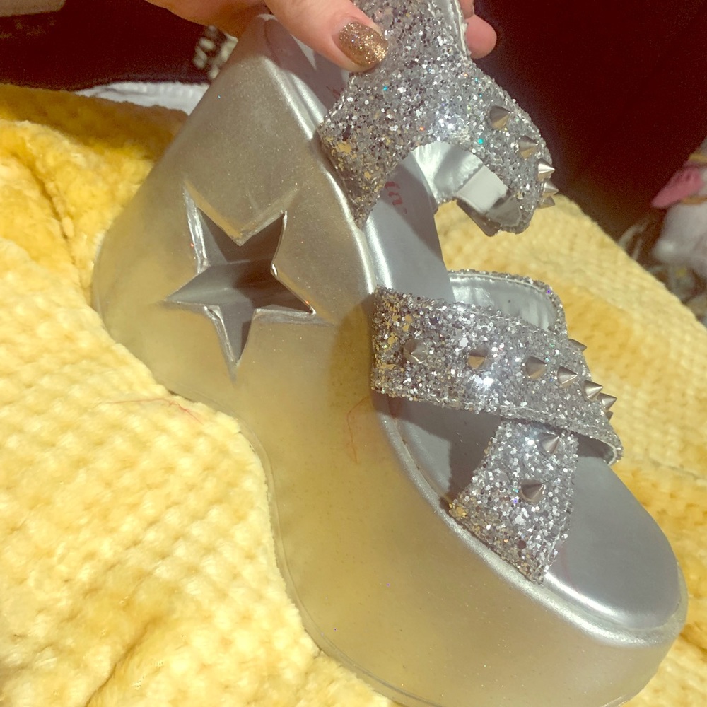 Demonia Dynamite 02 Glitter Sandals ✨